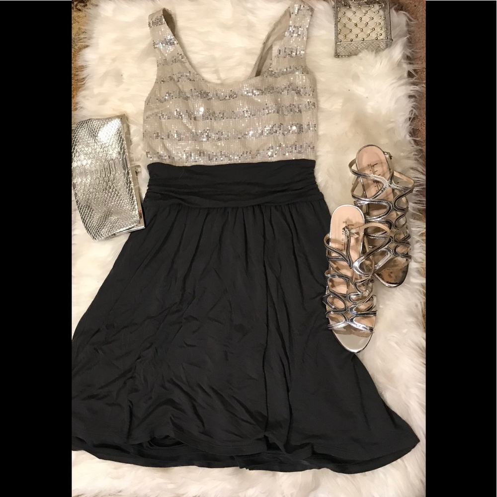 🔥Express sequin cream& charcoal grey base dress🔥